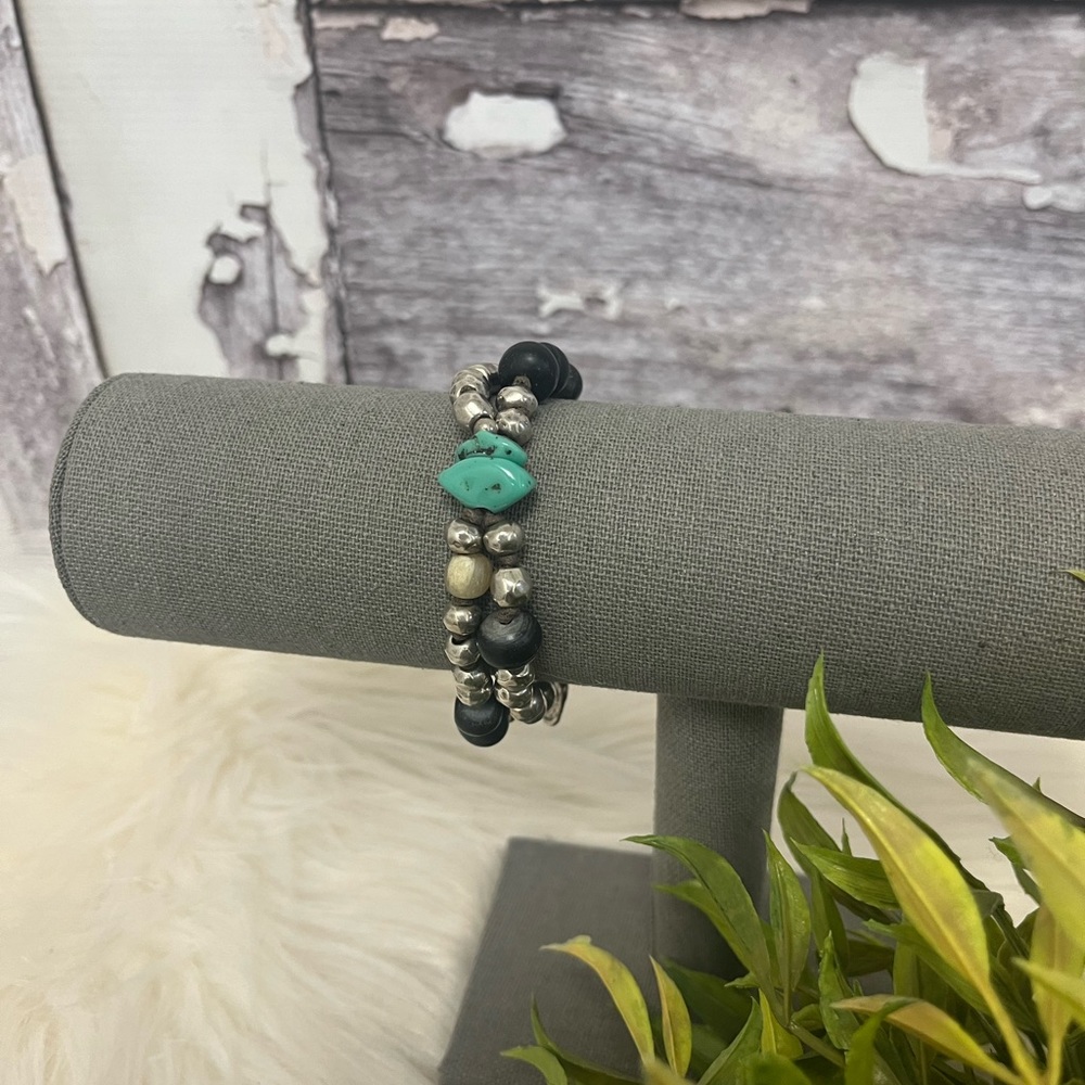 Uno de 50 Turquoise Stone and Silver Bead Bracelet